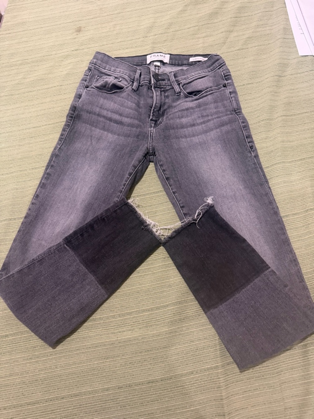 Frame Denim Two-Tone High-Rise Cropped Jeans